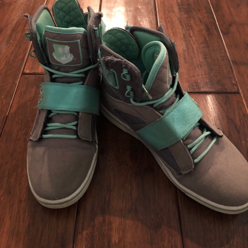High top vlado sneakers